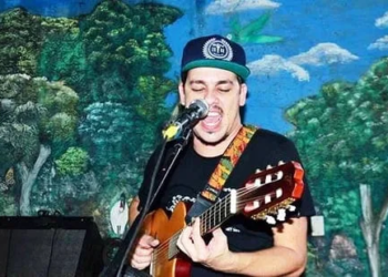 Hoje, no Point do Pato, tem mais uma quarta-feira regada de muita descontração, bate papo e gente bonita. Chris Guto anima mais uma vez com seu violão e um cardápio sonoro repleto de swing, groove e muito balanço. Vamos aproveitar esse clima agradável com a cerveja mais gelada da city e os pratos regionais mais deliciosos para degustação.