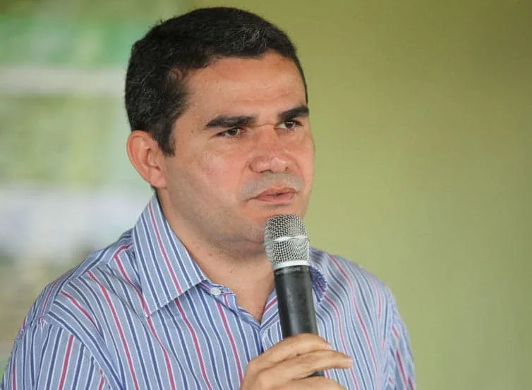 Aleac empossa Jamyl Asfury como deputado na vaga de Lourival Marques
