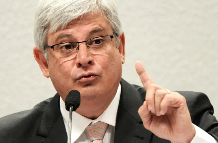 Janot pede investigação de Lula, Berzoini, Edinho, Wagner e mais 27
