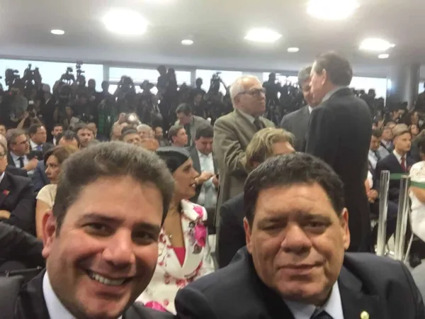 Flaviano Melo vai à posse de ministros