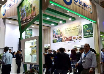 Sansão afirma que o sucesso dos peixes na feira Apas deu mais segurança aos produtores. (Foto: Rayele Oliveira)