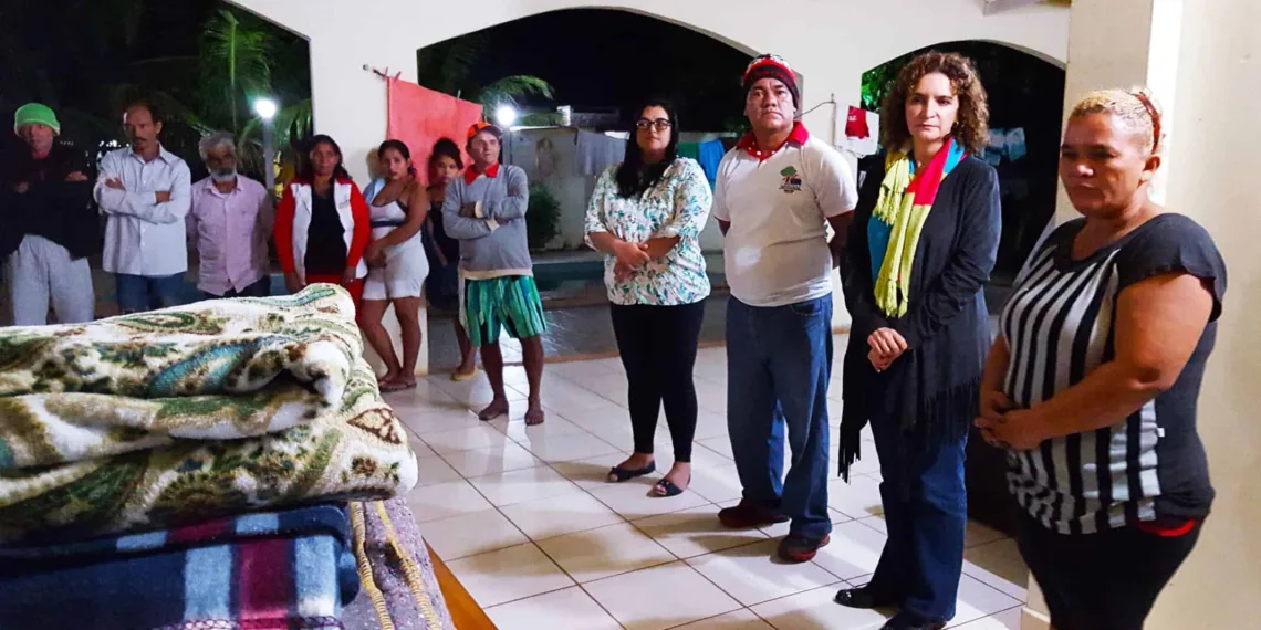 Acre Solidário entrega agasalhos e cobertores para casas de passagem