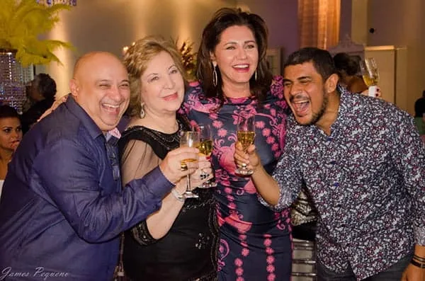 COLUNA DA MÁRCIA: Niver de uma Dama
