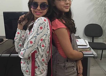 A duplinha faz sucesso com vídeos postados no canal Geek e Chic no Youtube. (Foto: Bruna Melo/ A GAZETA)