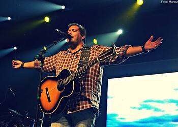 Marcha Contra as Drogas acontece nesta sexta; cantor gospel Fernandinho é atração musical