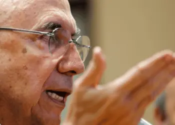 Meirelles diz que, se houver aumento de impostos, será temporário