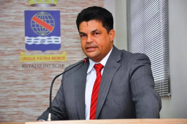 Presidente do PRB nega que sigla terá candidatura própria a prefeitura da capital