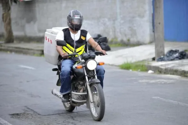 Moto-fretistas cobram de vereadores de Rio Branco maior rigidez na fiscalização