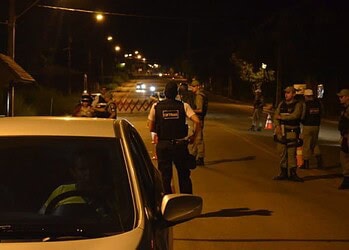 Agentes do Detran recuperam 4 veículos furtados em abril