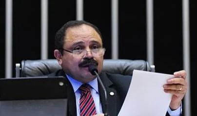 Presidente em exercício da Câmara anula votação do impeachment