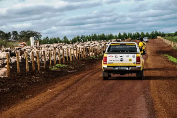 Rally da Pecuária estuda e orienta produtores de gado no Acre