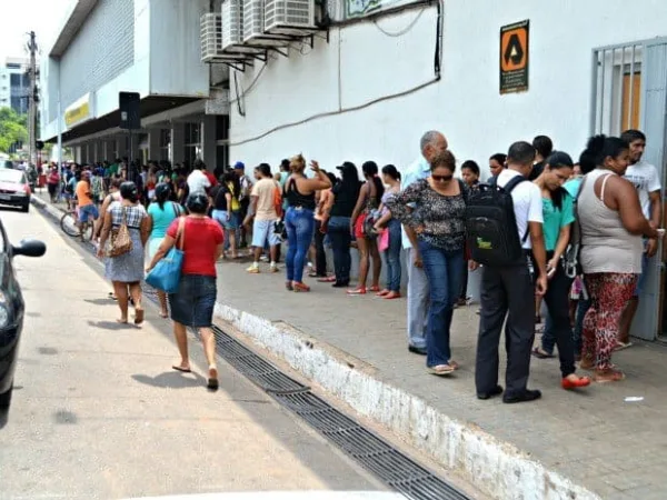 Câmara de Rio Branco volta a debater sobre fiscalização e multa aos bancos
