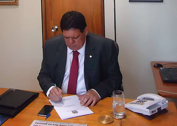 Mais 5 municípios beneficiados com empenho de emendas de Flaviano