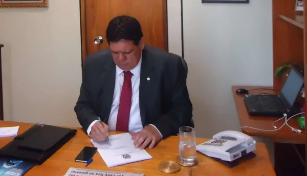 Mais 5 municípios beneficiados com empenho de emendas de Flaviano