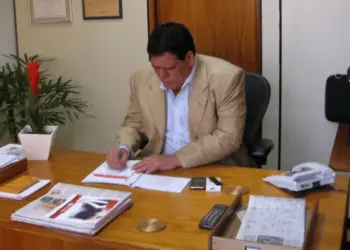 Flaviano Melo assegura empenho de recursos para cinco municípios