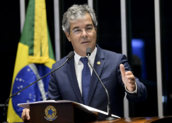 Plenário do Senado durante sessão deliberativa ordinária.

Em discurso, senador Jorge Viana (PT-AC)

Foto: plenário; senador Jorge Viana (PT-AC)