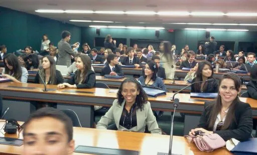 Deputado Jamyl Asfury sugere criação de programa ‘Parlamento Jovem Acreano’