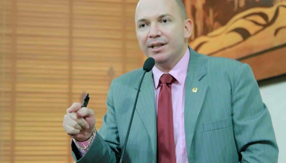 Deputado pontua que CPI para investigar vendas ilegais de casas populares é desnecessária