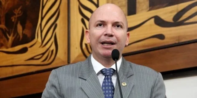 Gerlen Diniz confirma que irá ao Judiciária para anular votação que derrubou CPI da Sehab