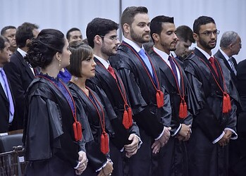 MP/AC realiza sessão solene e empossa mais seis promotores de Justiça