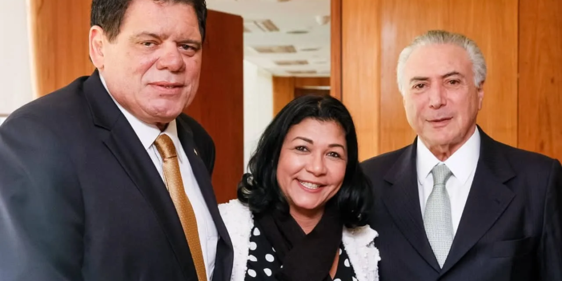 Presidente Michel Temer recebe Flaviano Melo e Eliane Sinhasique
