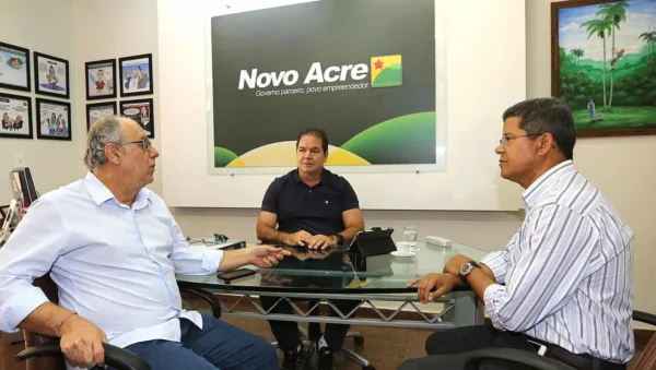 Governo intensifica combate ao desmatamento e incêndios florestais no Acre