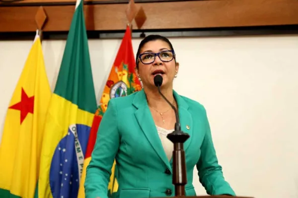 Deputada comenta sobre nova lei do Código de Trânsito Brasileiro nas estradas federais