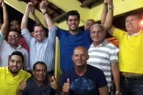 Raimundo Vaz (PR) e de seu vice Francineudo Costa (PSDB)