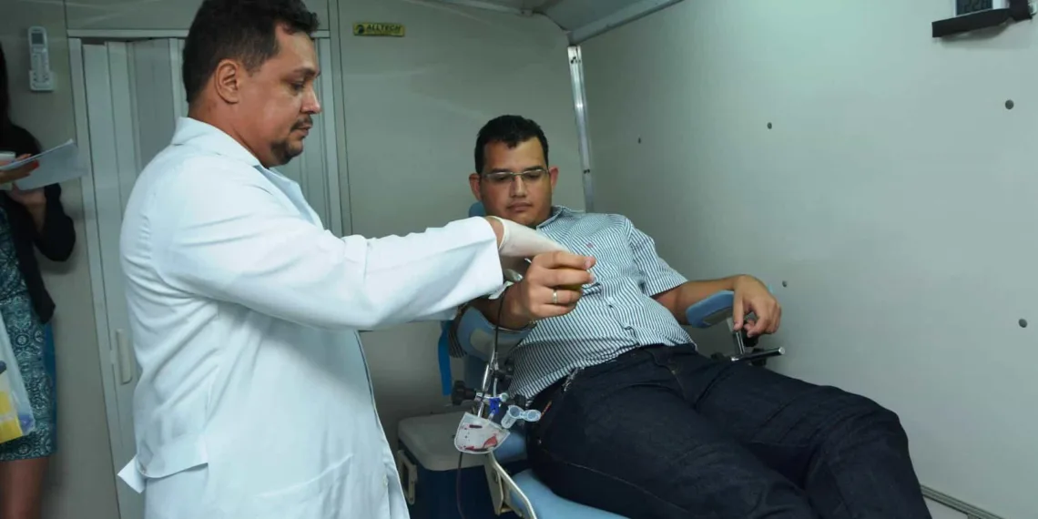 Com estoque reduzido, Hemoacre pede doação de sangue do tipo negativo