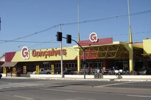 No Acre desde a década de 90, Supermercado Gonçalves pode fechar