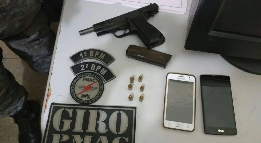 Polícia prende dois menores assaltantes e prendem um terceiro envolvido