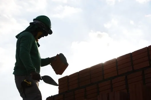 Preço médio do metro quadrado na construção civil chega a quase 1,2 mil no Acre