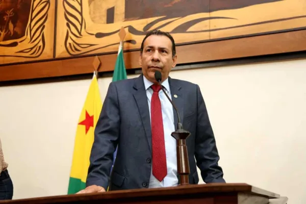 Heitor Junior pontua ações da Associação dos Portadores de Hepatites do Acre no Julho Amarelo