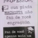 Estudantes universitárias espalham cartazes pela Ufac para conter assédio e machismo