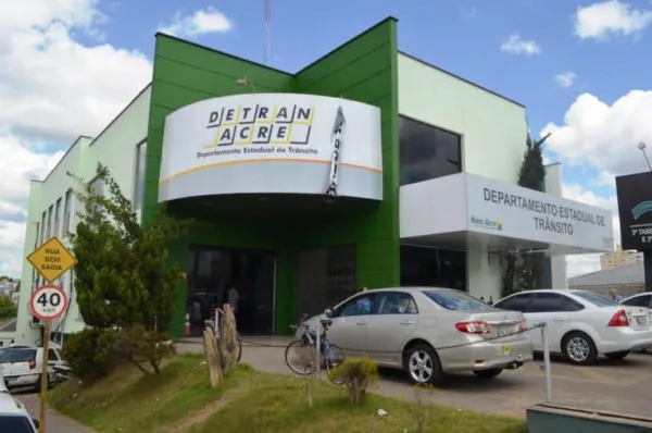 Sede do Detran inicia atendimento ao público em novo prédio