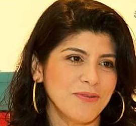 Fotógrafa realiza ação de espalhar lambe lambe neste domingo para despertar a criatividade nas pessoas