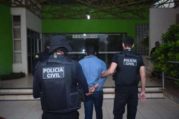 Polícia Civil desencadeia a Operação Avalanche e cumpre 51 medidas judiciais no Acre e Paraná