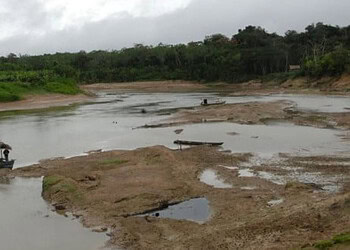 Rio Acre baixa mais 4 centímetros durante final de semana