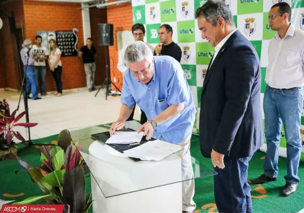 Ufac assina contrato para projeto do Hospital Universitário