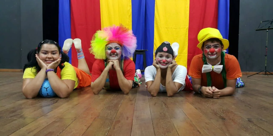 Apresentações do espetáculo infantil ‘O Livro da Alegria’ começaram no último domingo