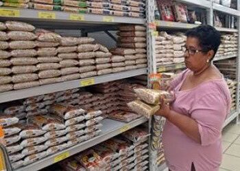 Procon faz alerta sobre aumento abusivo de preços durante cheias