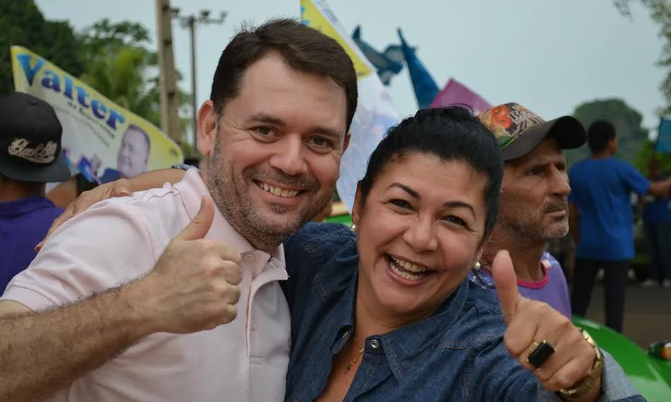 Eliane Sinhasique leva esperança a moradores da Baixada da Habitasa