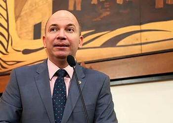 Deputado alerta para uso de drogas por jovens e até crianças em escolas