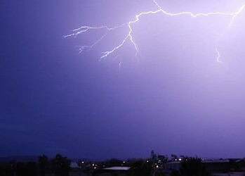 Forte chuva atinge Rio Branco, mas nível do Rio não deve subir, diz Bombeiros