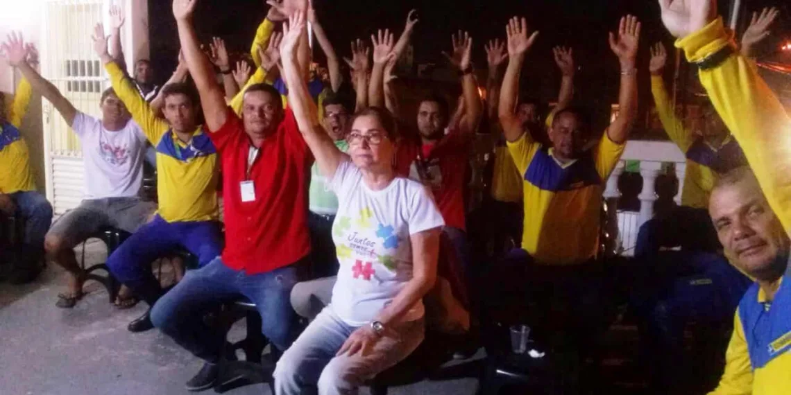 Trabalhadores dos Correios rejeitam proposta e greve será definida dia 14