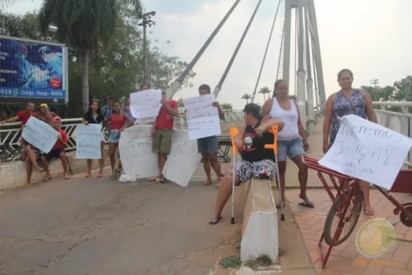 Família denuncia que adolescente apreendido por assalto na Bolívia está sofrendo maus tratos