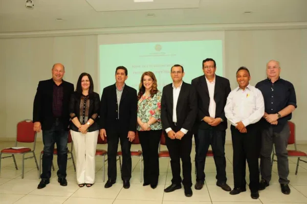 Nova diretoria da Juceac é empossada