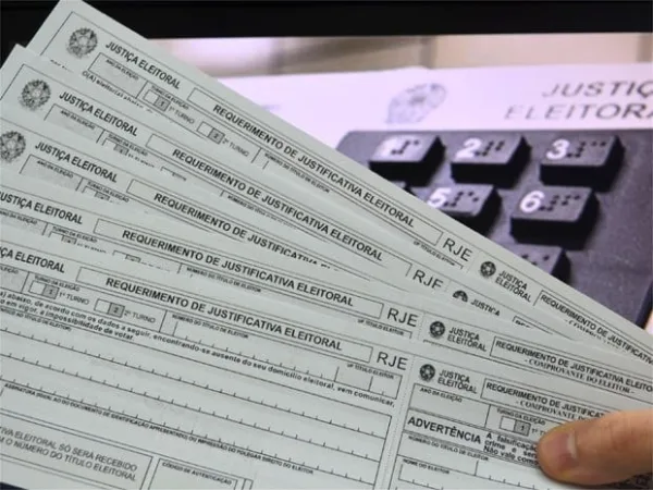 Saiba o que pode acontecer com quem deixa de votar e não justifica