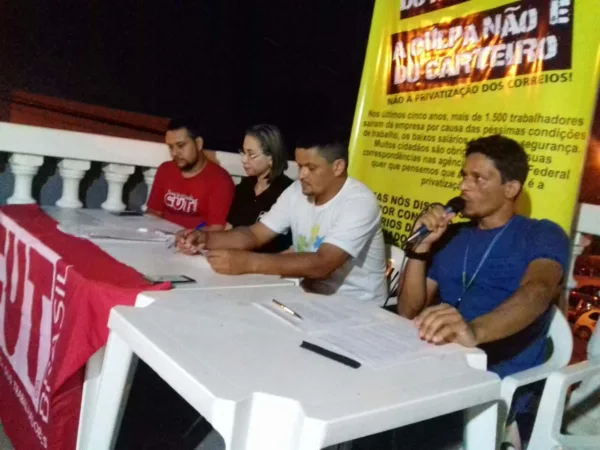 Trabalhadores dos Correios no Acre aceitam reajuste salarial, mas mantem estado de greve
