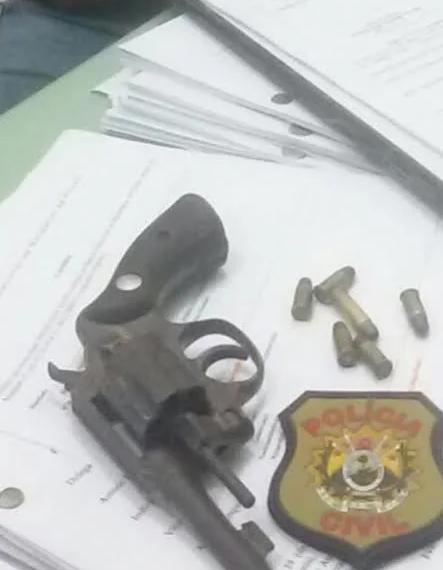 Casal é preso acusado de roubo em Acrelândia